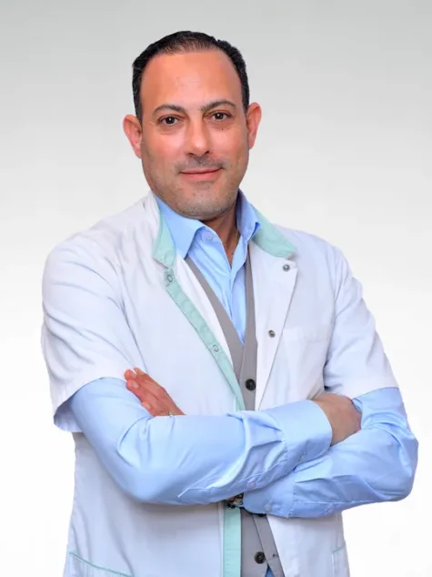 Portrait du Dr El Mehdi Hissane, gynécologue spécialiste en AMP chez IRIFIV Casablanca